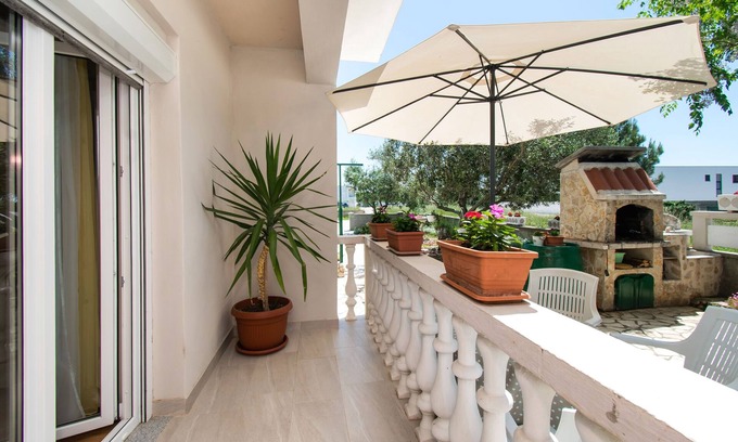 Vrsi Apartment | Apartment Ivan Vrsi (54731-A1) - Vrsi (Zadar)