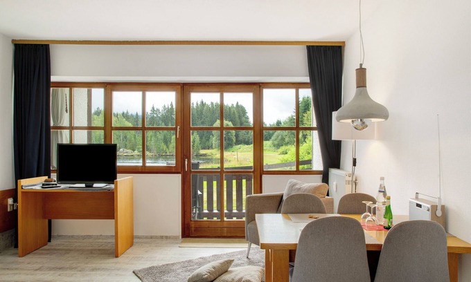 Haidmuhle Apartment | Apartment 'Kreuzbachhof - 7' with Lake View and Balcony