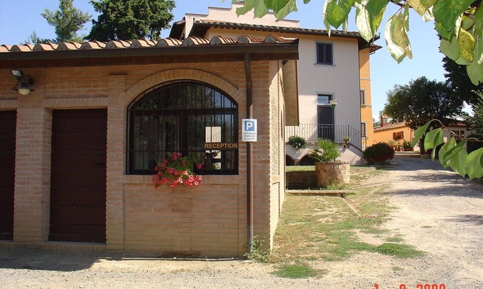 Palaia Apartment | Apartment Libeccio - Farmhouse Fattoria Casanova