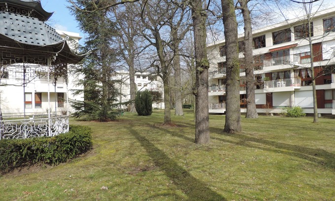 Maisons-Laffitte Apartment | Apartment located in the Maisons Laffitte park in an exceptional site