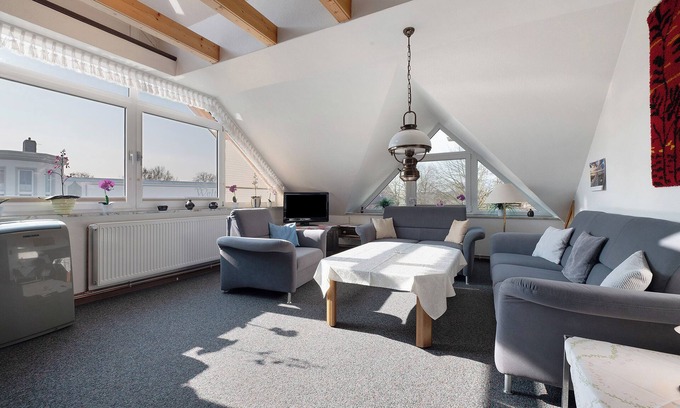 Wangerland Apartment | Apartment 'Mit Terrasse, 70qm' with Shared Terrace and Wi-Fi