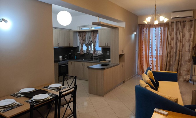 Nea Chora Apartment | Apartment 'Odysseas Nea Chora' with Sea View, Wi-Fi and Air Conditioning