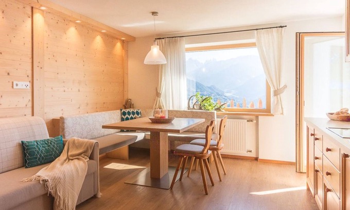 Feldthurns Apartment | Apartment on the mountain, with sauna and wonderful panorama - apartment for 3-7 people
