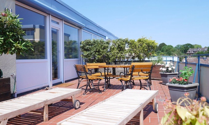 Laboe Apartment | Apartment 'Penthouse Laboe' with Sea View, Private Terrace and Wi-Fi