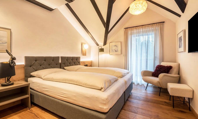 Kastelruth Apartment | Apartment 'Residence Skutial - Schlern' with Mountain View, Balconies & Wi-Fi