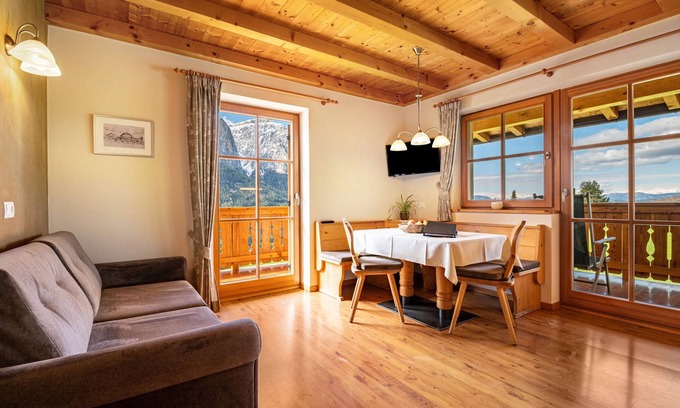 Castelrotto Apartment | Apartment 'Ronsolhof Santner' with Mountain View, Shared Garden and Wi-Fi