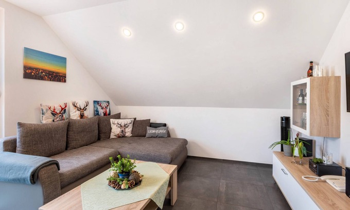 Hoechenschwand Apartment | Apartment 'Schwarzwaldpanorama, 76qm' with Mountain View, Shared Terrace and Wi-Fi