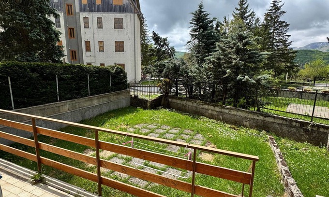 Rivisondoli Apartment | Apartment 'Stef House' with Private Garden, Wi-Fi and Air Conditioning
