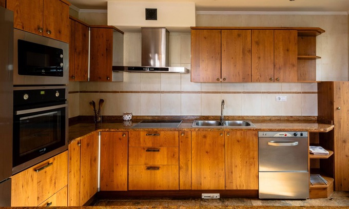 Asparrena Apartment | Apartment 'Twins' with Shared Garden and Wi-Fi