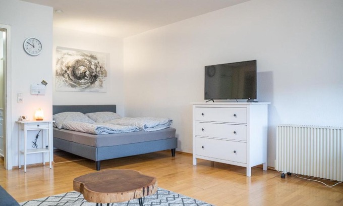 Universitat Apartment | Apartment und WG-Doppelzimmer Sonnenhalde