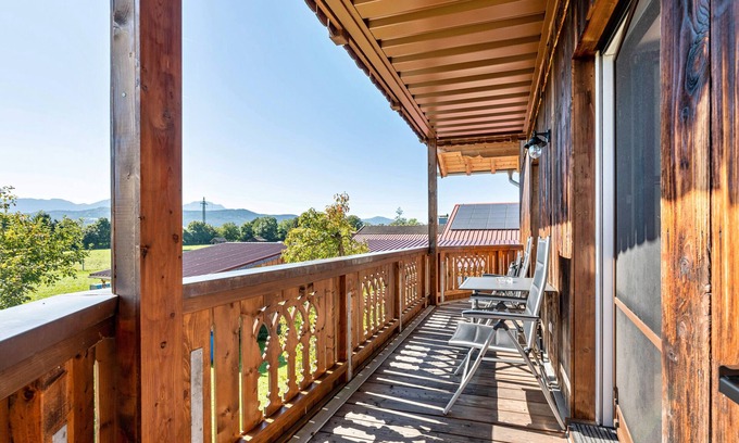 Freilassing Apartment | Apartment 'Untersbergblick' with Mountain View, Balcony and Wi-Fi