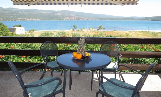 Pridraga Apartment | Apartment Vesna by Interhome