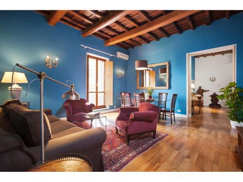 Rione VII Regola Apartment | Apartment Via Giulia