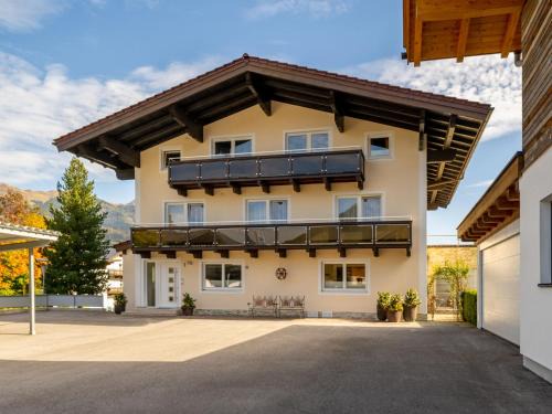 Hollersbach im Pinzgau Apartment | Apartment Weberbauer-1 by Interhome