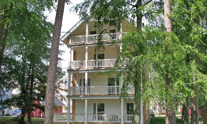 Graal Mueritz Apartment | Apartment W16.3.S - 3-room apartment for max. 4 people. in the DG, WLAN, near the beach