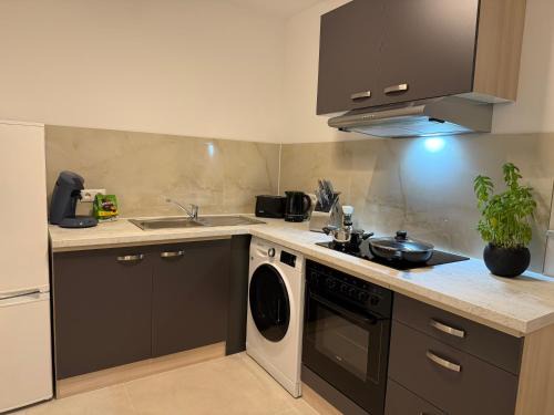 Rhein-Erft-Kreis District Apartment | Apartment WH7
