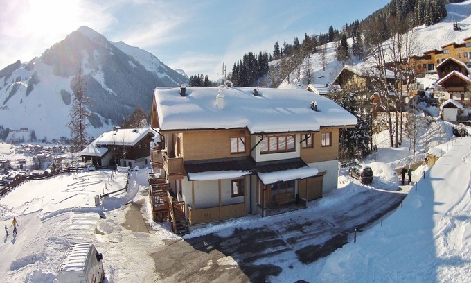 Hinterglemm Apartment | Apartment with balcony directly at the slopes