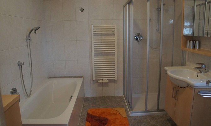 Kapfing Apartment | Apartment with beautiful terrace to relax