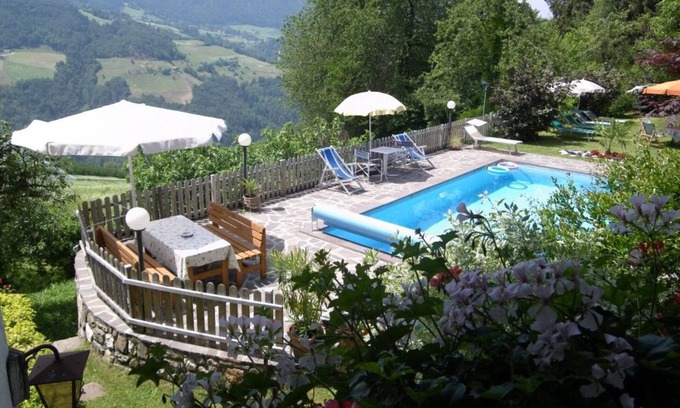 Fie allo Sciliar Apartment | Apartment 'Wohnung 3' with Mountain View, Shared Pool and Wi-Fi
