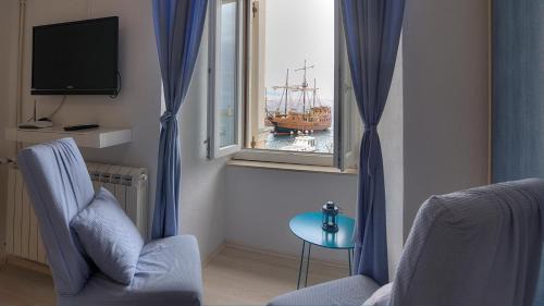 Senj House | Apartments & Rooms Josephine