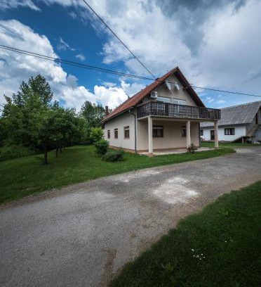 Catrnja Apartment | Apartments with parking space Smoljanac, Plitvice - 14979