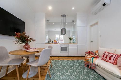 Bondi Beach Apartment | Apmt2 - 2Bedroom - Belle's at Bondi - 500m to Beach