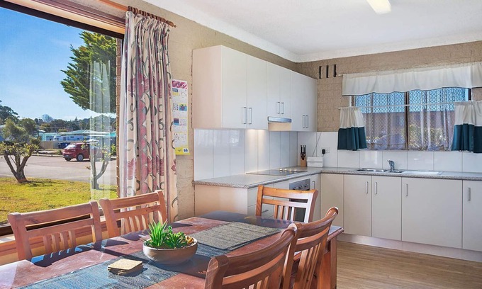 Narooma Apartment | Apollo Unit 12 - Ground Floor