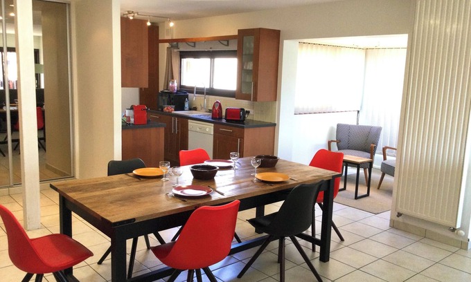 Briancon Apartment | Appart au Coeur de Ville 6/8 pers 92 m2 Kitchen Living room Dining room 3 bedrooms