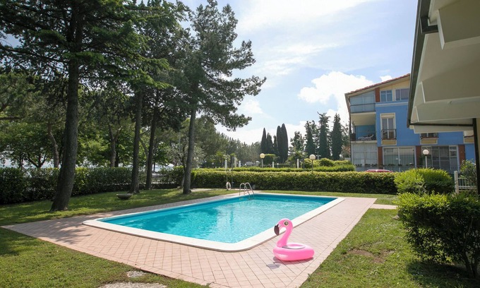 Colombare Apartment | Appartamento Bella Vista, Sirmione, Italy