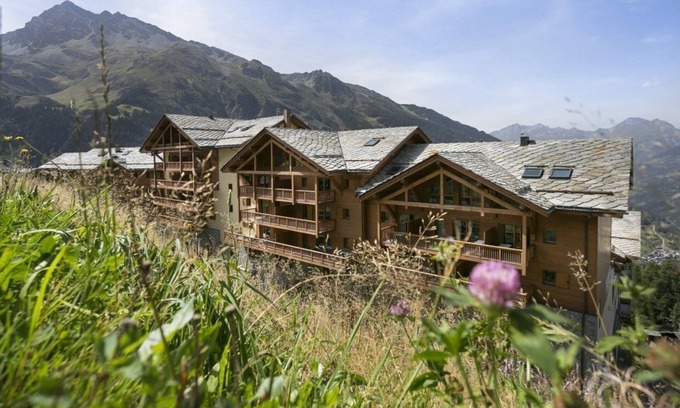 Sainte-Foy-Tarentaise Condo | Appartement de Famille Près des Pistes | Accès Piscine Intérieure + Spa Sur Place