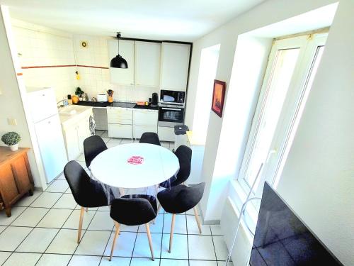 Chateauvert Apartment | Appartement 2 chambres CENTRE VILLE au calme