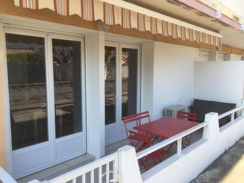 Le Grau-Du-Roi Apartment | Appartement 2 pièces RDC avec terrasse, climatisation et parking proche plage et commerces - FR-1-307-127