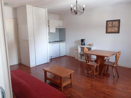 Vignec Apartment | Appartement 2 pièces pour 4 avec piscine, proche Saint-Lary-Soulan et navette télécabine - FR-1-504-272