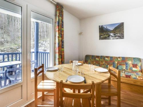 Cauterets Apartment | Appartement cosy à Cauterets, 4 pers, balcon, proche centre et télécabine - FR-1-401-111