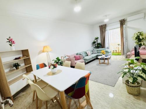 Algiers Apartment | Appartement F5 spacieux équipé haut standing Mahelma Alger