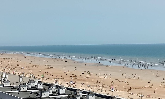 Saint-Jean-de-Monts Apartment | Appartement Vue Panoramique sur mer et Forêt à 100 m de L'esplanade