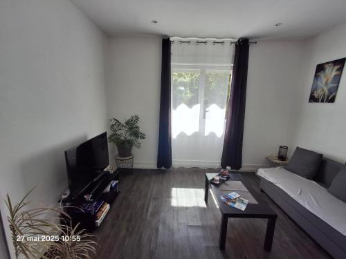 Lurs Apartment | Appartement "les tournesols" 1er étage 2ch avec parking à Lurs