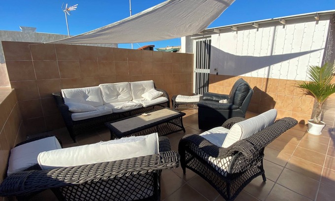 Playa San Juan Apartment | Appartement Lumineux et ses Terrasses Collectives