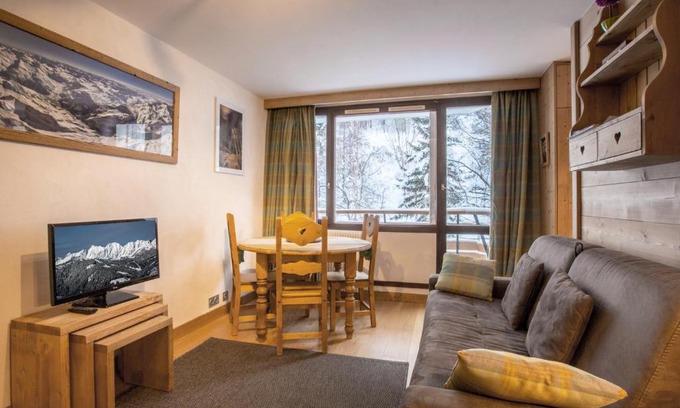 Val-d'Isere Apartment | Appartement rénové avec wifi, garage et balcon sud à Val-d'Isère - FR-1-694-232