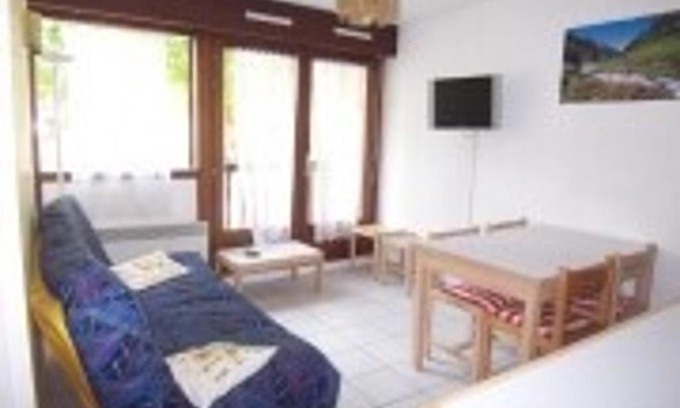Vignec Apartment | Appartement T2 à St Lary Soulan, 4 pers, rez-de-chaussée, cuisine équipée, parking, sauna/jacuzzi - FR-1-457-133