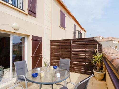 Narbonne-Plage Apartment | Appartement T3 climatisé à Narbonne-Plage, piscine, proche mer, 4 couchages, animaux acceptés - FR-1-409-2