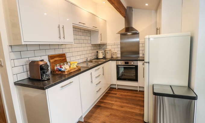 Sutton-in-Craven Cottage | April Cottage