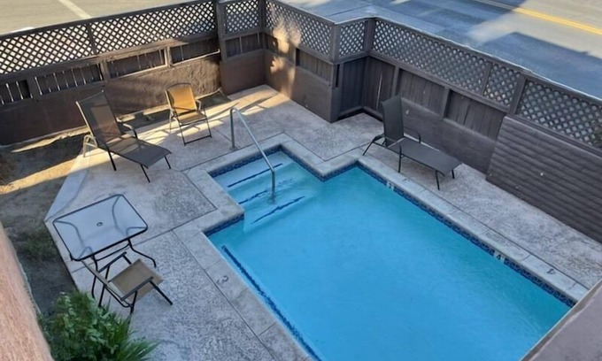 Downtown Palm Springs Apartment | Apt E - furnished huge 2bed/2bath upstairs with the mountains and downtown views