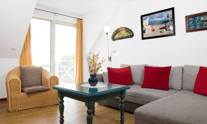 Oertzenhof Apartment | Apt. MÖWENBLICK - Direct view of the beautiful harbor (Kirchsee) of Kirchdorf.