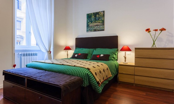 Vatican Apartment | Apt next the Vatican both museum entranceSt Peter's basilica, Metro, a.c., wifi