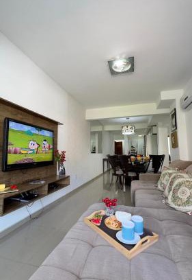 Piratuba Apartment | Apto Lírio da Paz- 3 Quartos com sacadas,espaçoso e de frente para avenida principal!