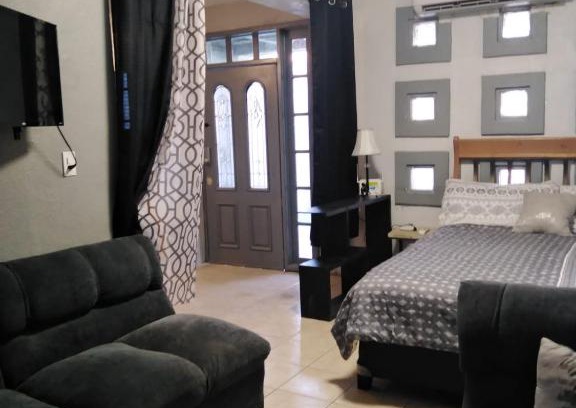 Mexicali Apartment | Apto Super Privado#1 Planta baja