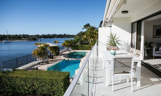 Noosa Heads Apartment | Aqua Linea 2 Bedroom Apartment
