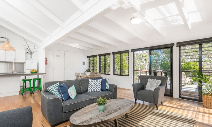 Suffolk Park House | Arbour Beach Cottage @ Tallow Beach House