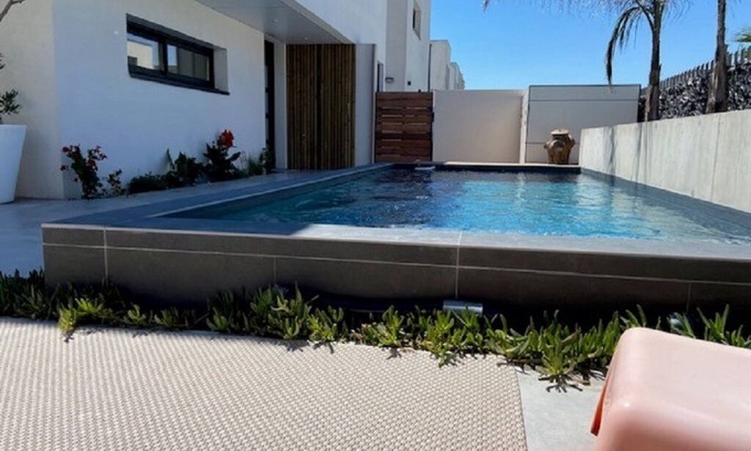 Palavas-les-Flots Villa | Architect's family villa of 130 m2 between sea and ponds